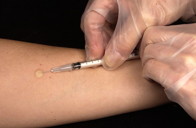Det finnes mange foreldre som lar være å vaksinere barna sine mot blant annet meslinger. 