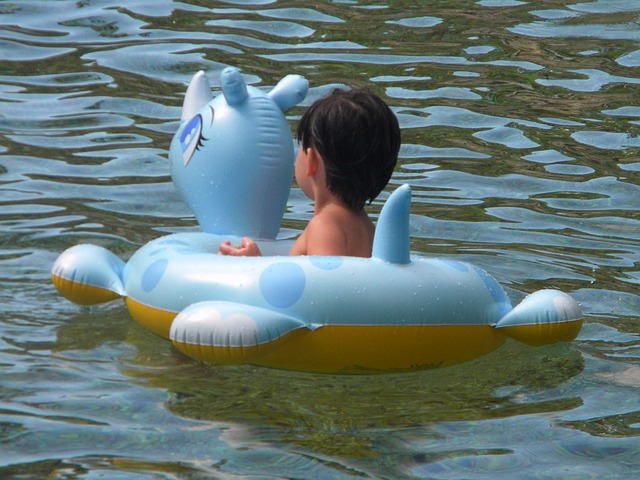 Dessverre skjer det mange ulykker med barn i små bassenger.