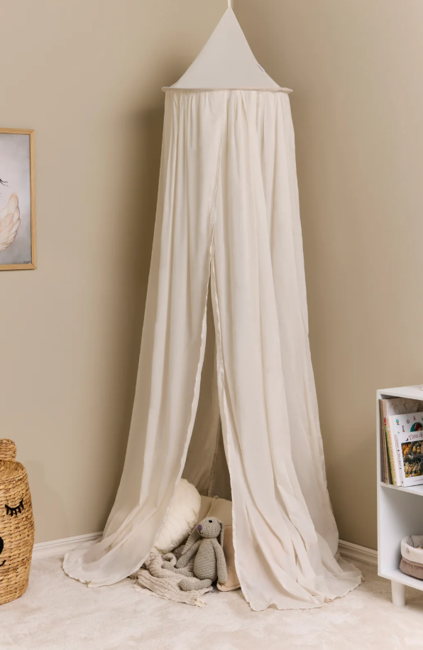 Alice og Fox Millie sengehimmel cream